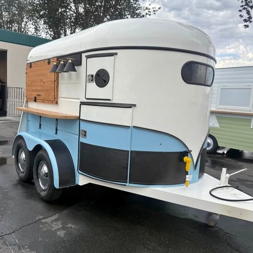 Vintage horse trailer - horse, coffee