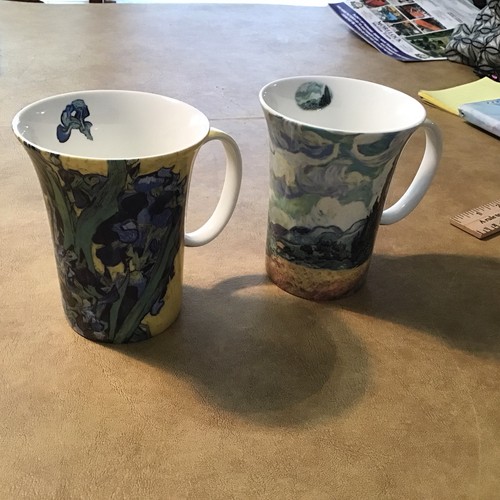 Two van gogh - two,