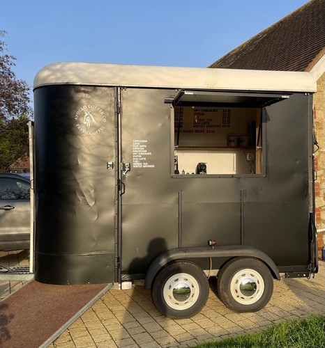 Vintage horsebox catering - horsebox,